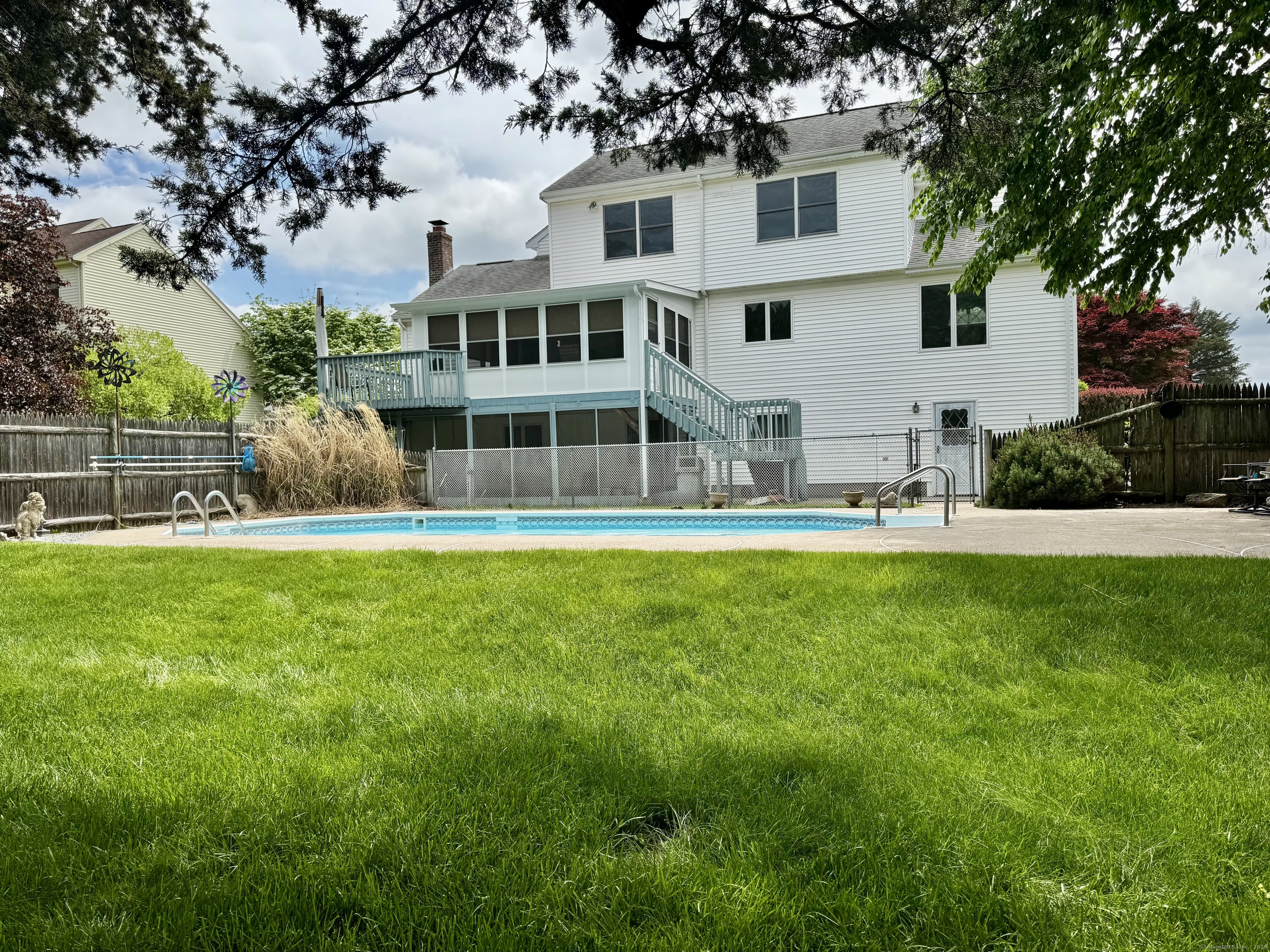 71 Country Side Drive