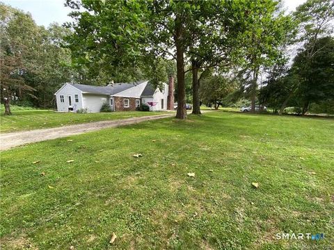 79 Elmwood Heights B Colchester CT 06415