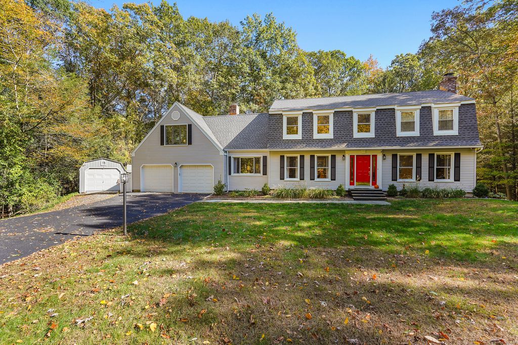 Photo of 19 Kimberly Drive, Brookfield, CT 06804 (MLS # 24134514)