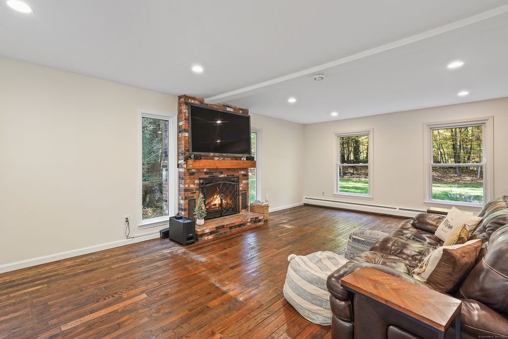 Photo of 19 Kimberly Drive, Brookfield, CT 06804 (MLS # 24134514)
