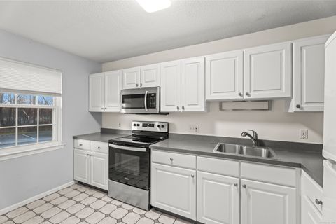 Tiny photo for 142 Marjorie Lane #142, Manchester, CT 06042 (MLS # 24143694)