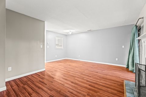 Tiny photo for 142 Marjorie Lane #142, Manchester, CT 06042 (MLS # 24143694)