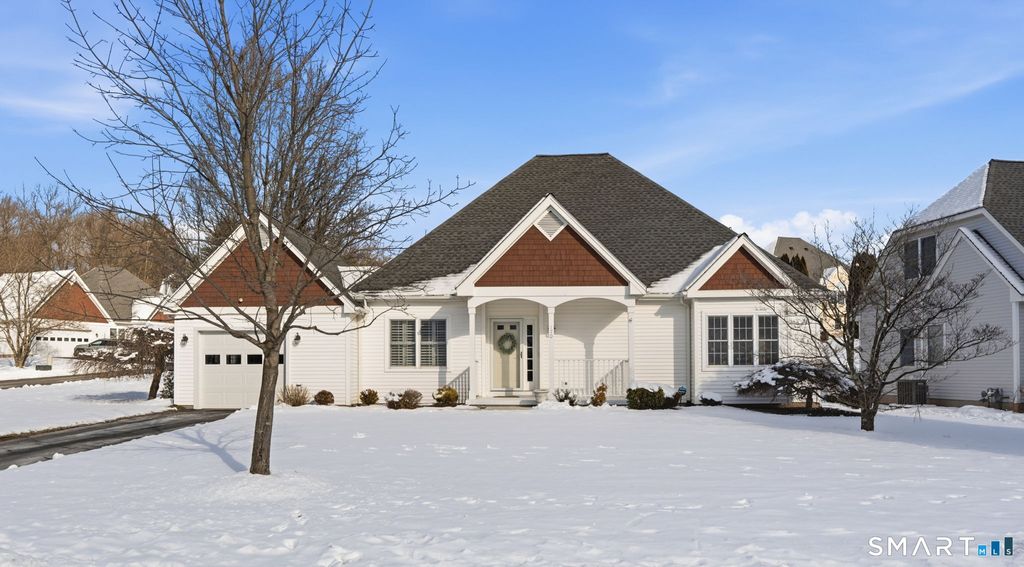 Photo of 170 Thistle Pond Drive #170, Bloomfield, CT 06002 (MLS # 24150355)