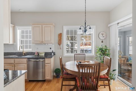 Tiny photo for 170 Thistle Pond Drive #170, Bloomfield, CT 06002 (MLS # 24150355)