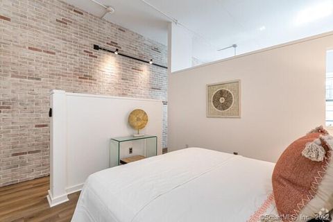 Tiny photo for 15 Dinah Street #305, West Hartford, CT 06107 (MLS # 24146319)