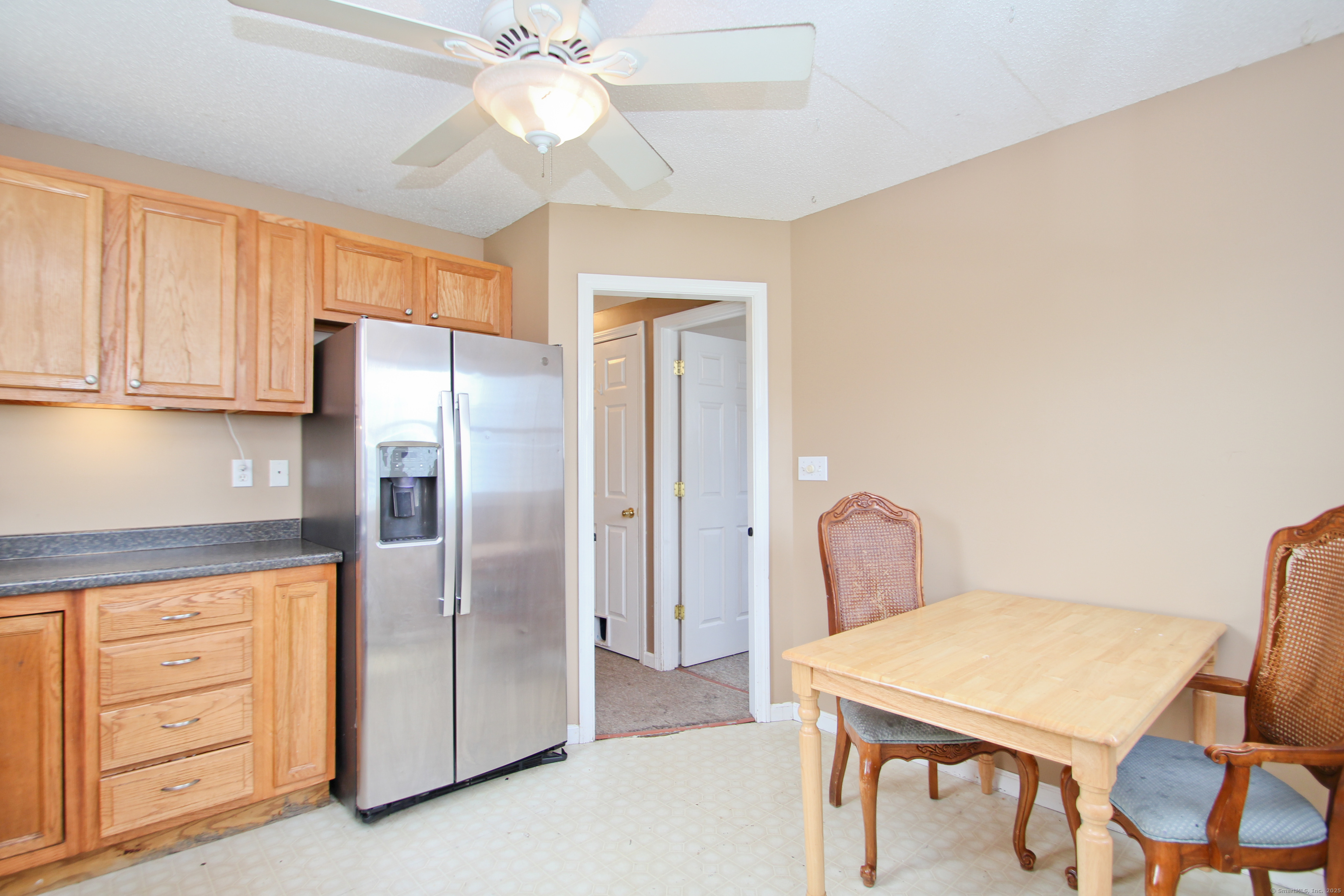 31 Yale Drive, Enfield, Connecticut image 3