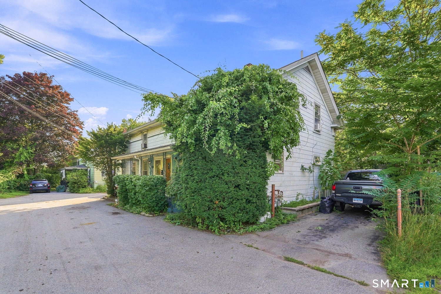 19-21 Mohegan Street