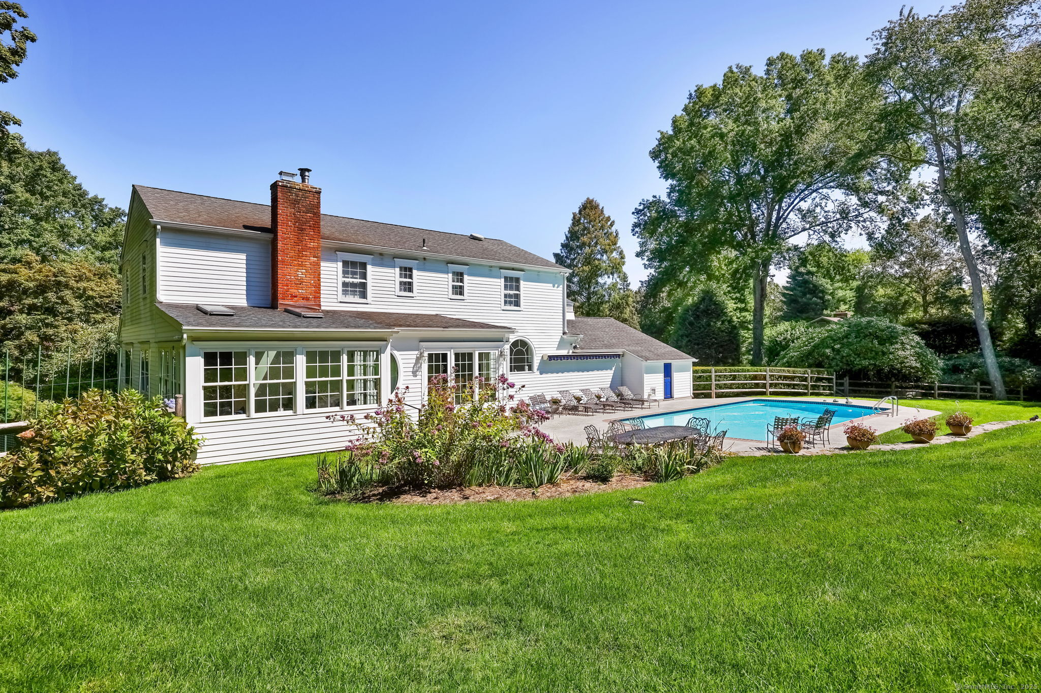 Stamford, Connecticut 06903, United States, 4 Bedrooms Bedrooms, ,3 BathroomsBathrooms,Residential,Active,227666