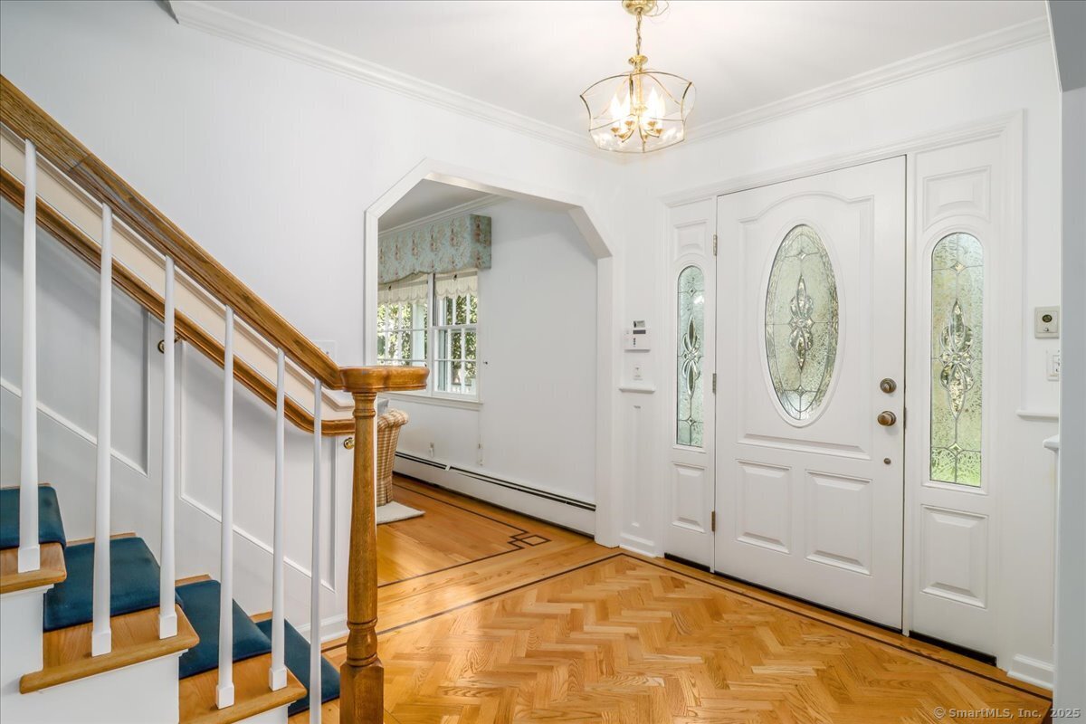 Stamford, Connecticut 06903, United States, 4 Bedrooms Bedrooms, ,3 BathroomsBathrooms,Residential,Active,227666