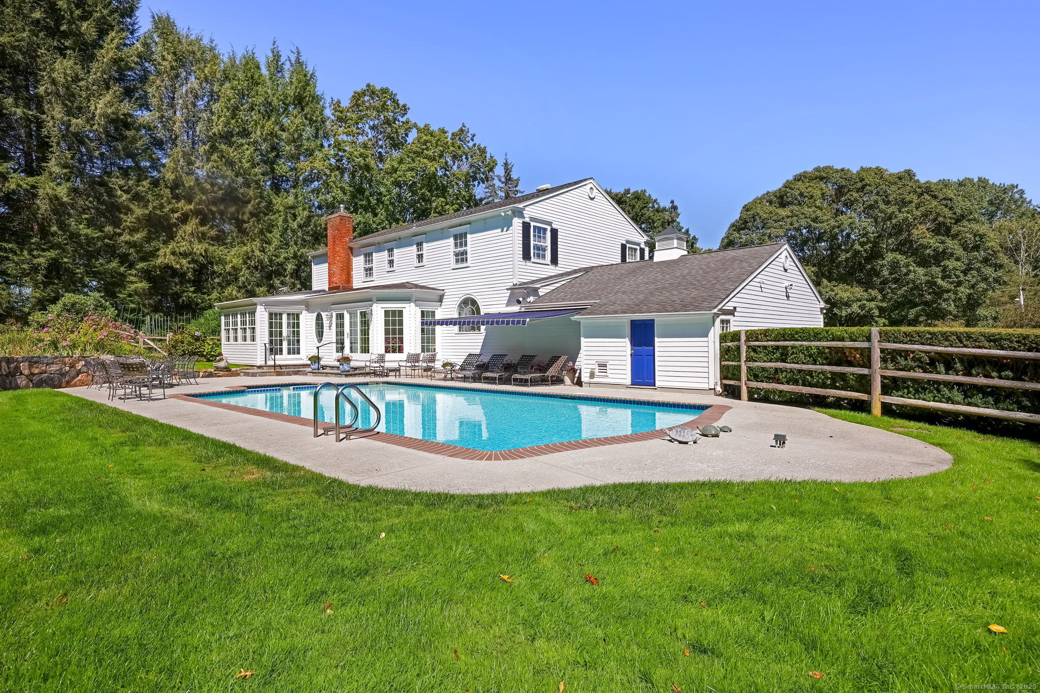 Stamford, Connecticut 06903, United States, 4 Bedrooms Bedrooms, ,3 BathroomsBathrooms,Residential,Active,227666