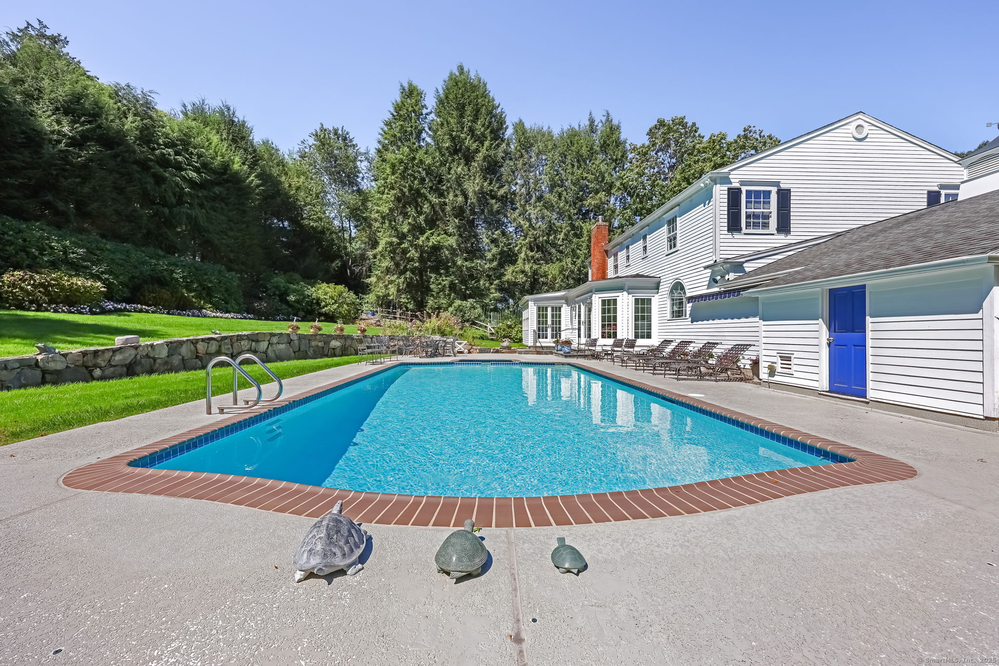 Stamford, Connecticut 06903, United States, 4 Bedrooms Bedrooms, ,3 BathroomsBathrooms,Residential,Active,227666