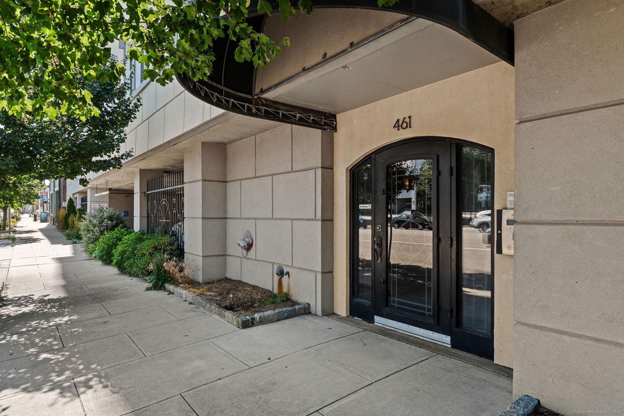 461 Bank Street 708