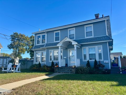Photo of 39 Cove Avenue #B, Norwalk, CT 06855 (MLS # 24134280)