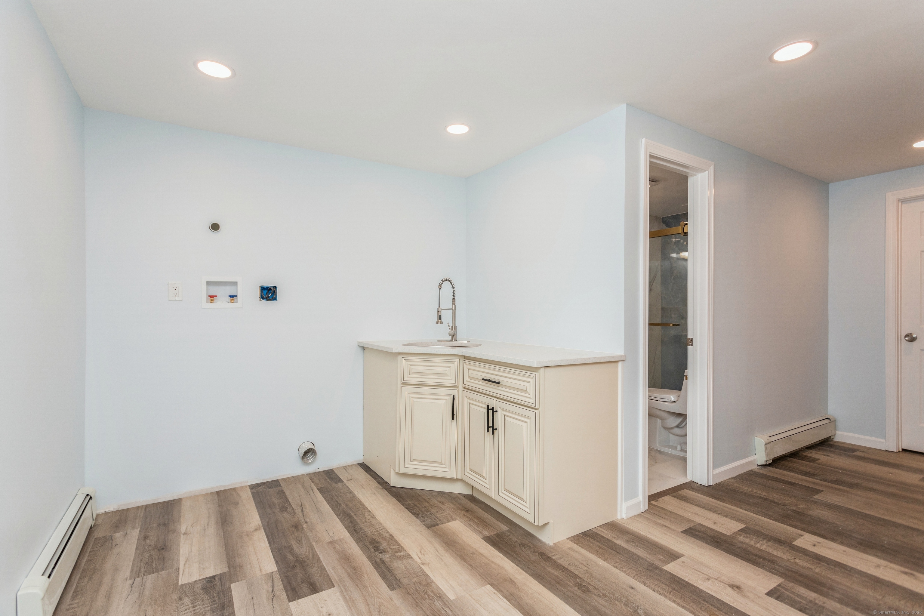 75 Edwards Street, Bridgeport, Connecticut image 22