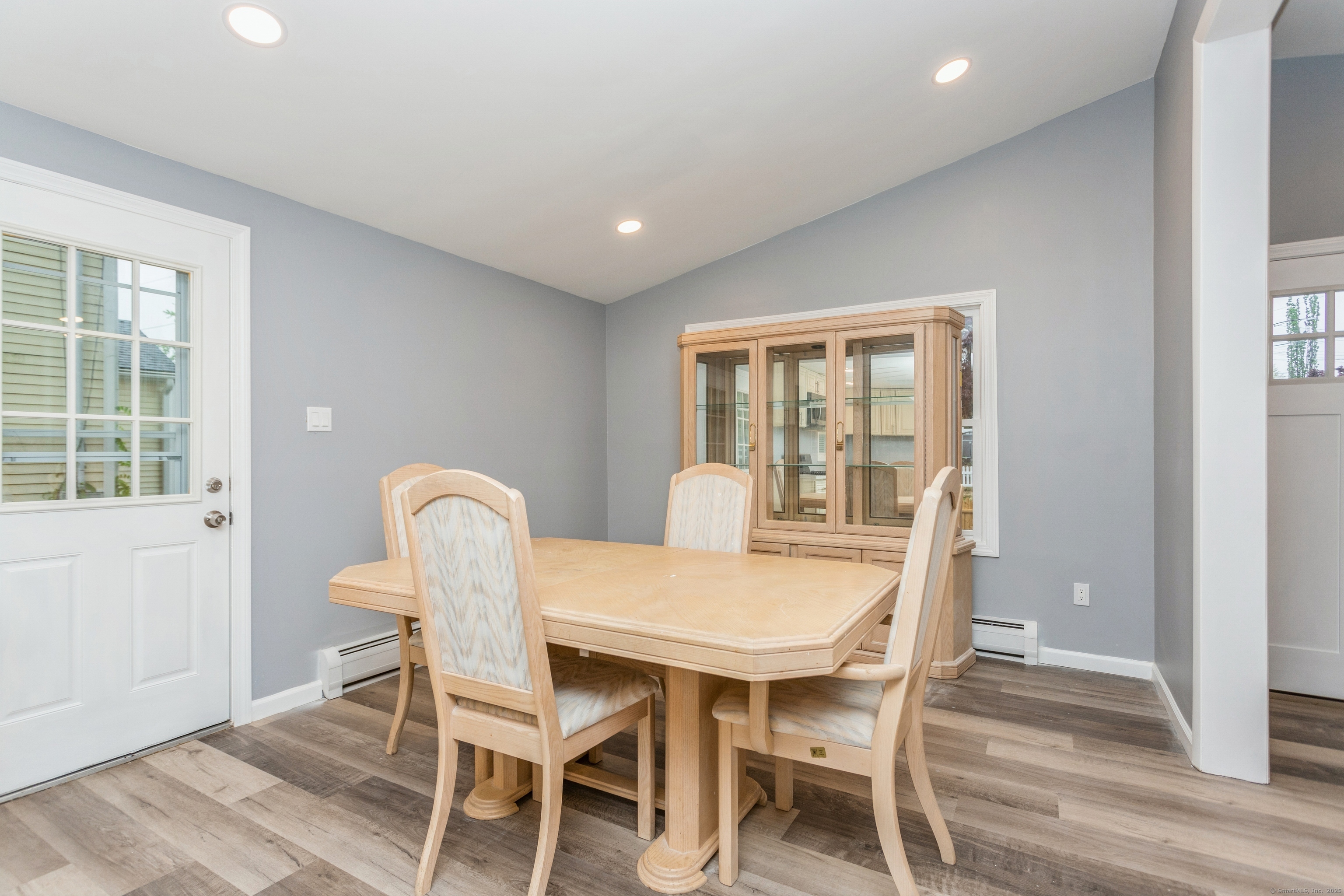 75 Edwards Street, Bridgeport, Connecticut image 8