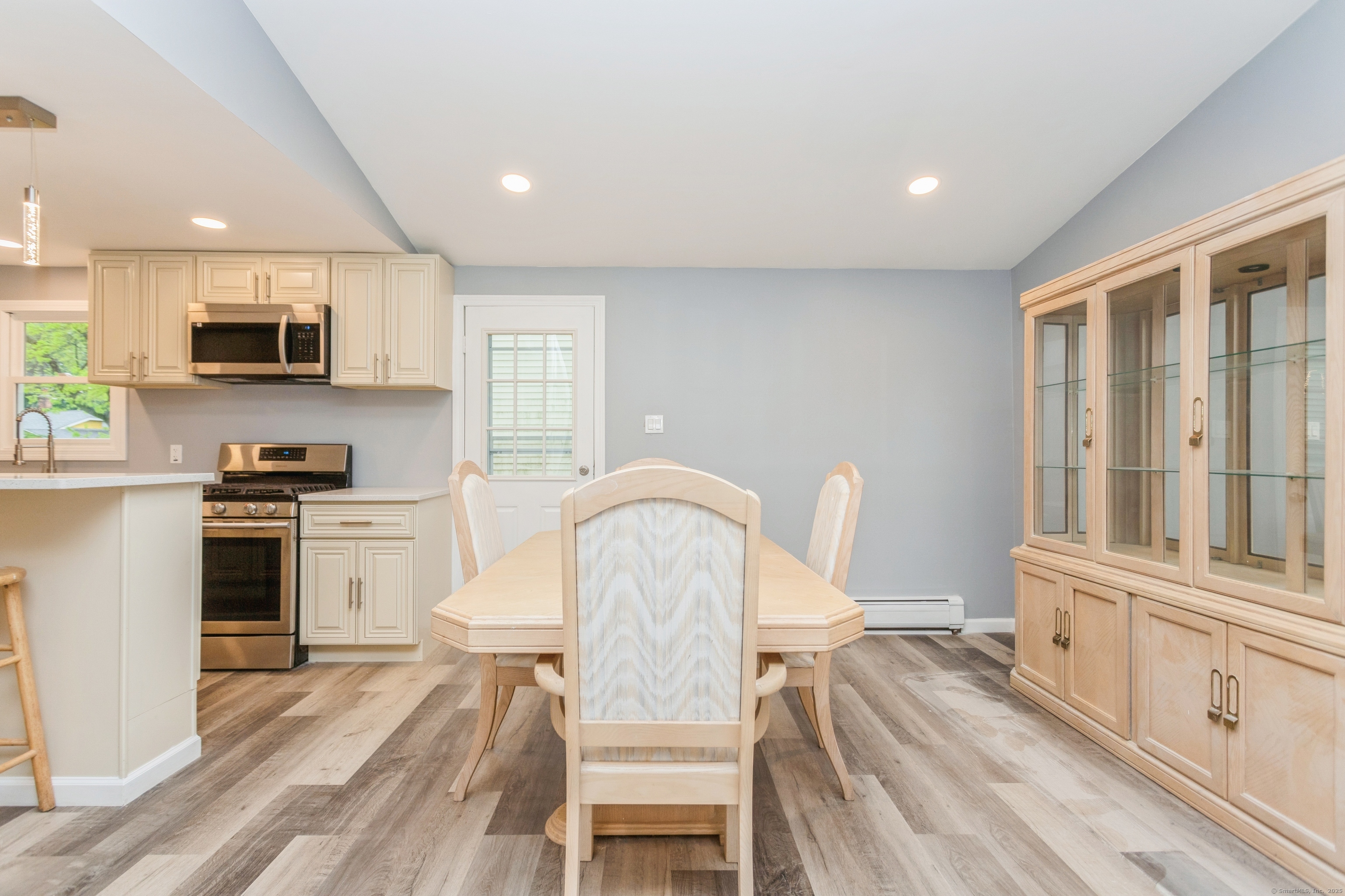 75 Edwards Street, Bridgeport, Connecticut image 7
