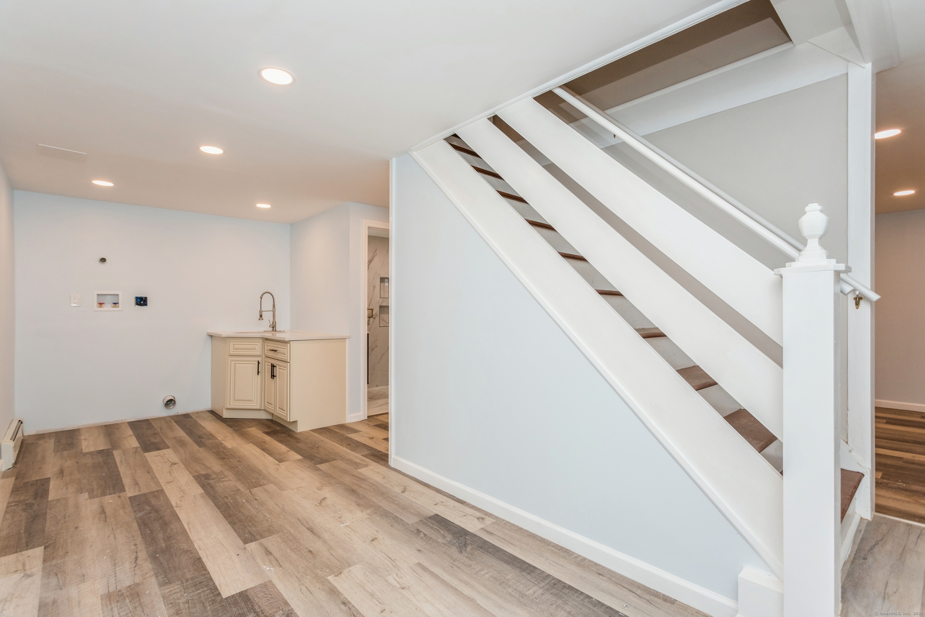 75 Edwards Street, Bridgeport, Connecticut image 23