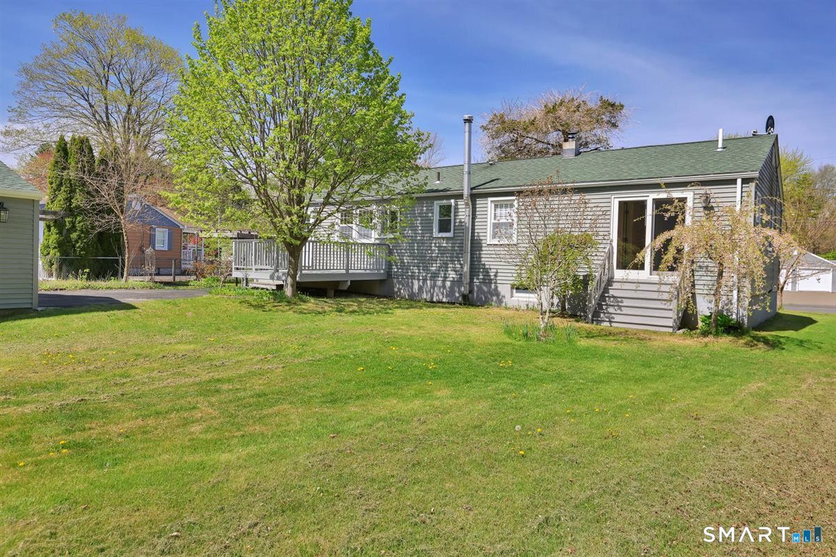 7 Mohawk Drive