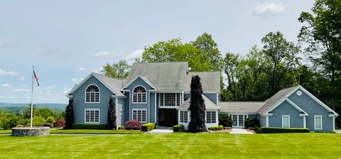 7 Old Castle Drive Newtown CT 06470