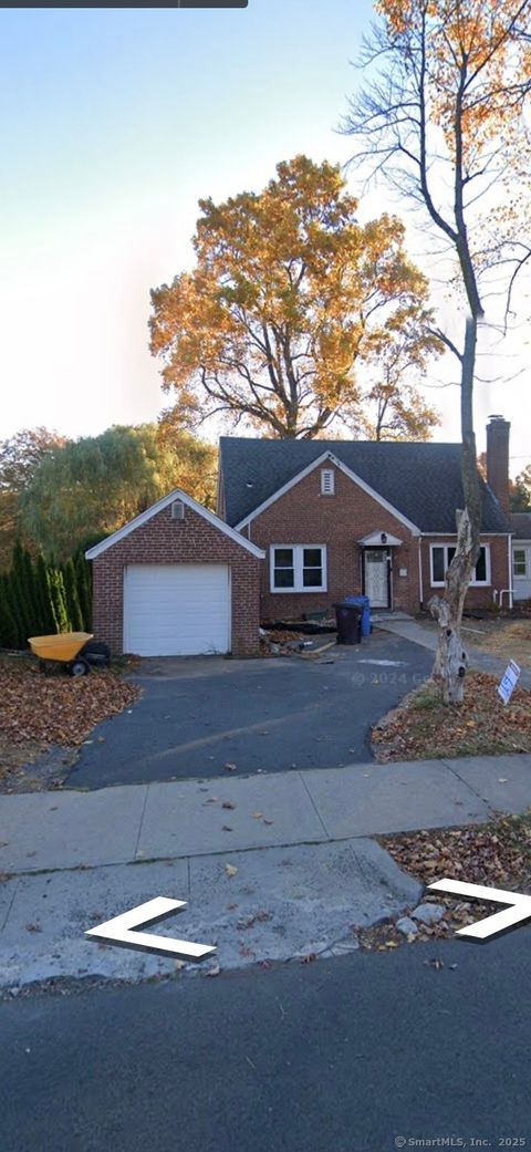 MLS: 24088643