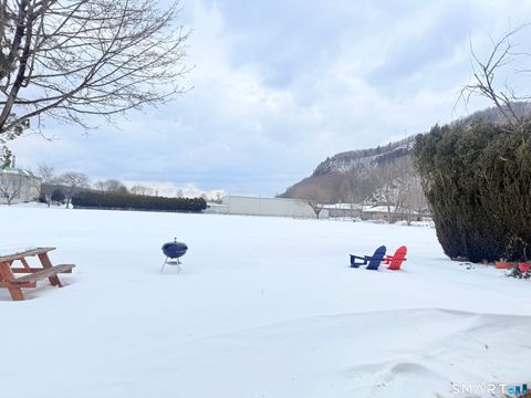 Tiny photo for 27 Manila Avenue, Woodbridge, CT 06525 (MLS # 24154388)