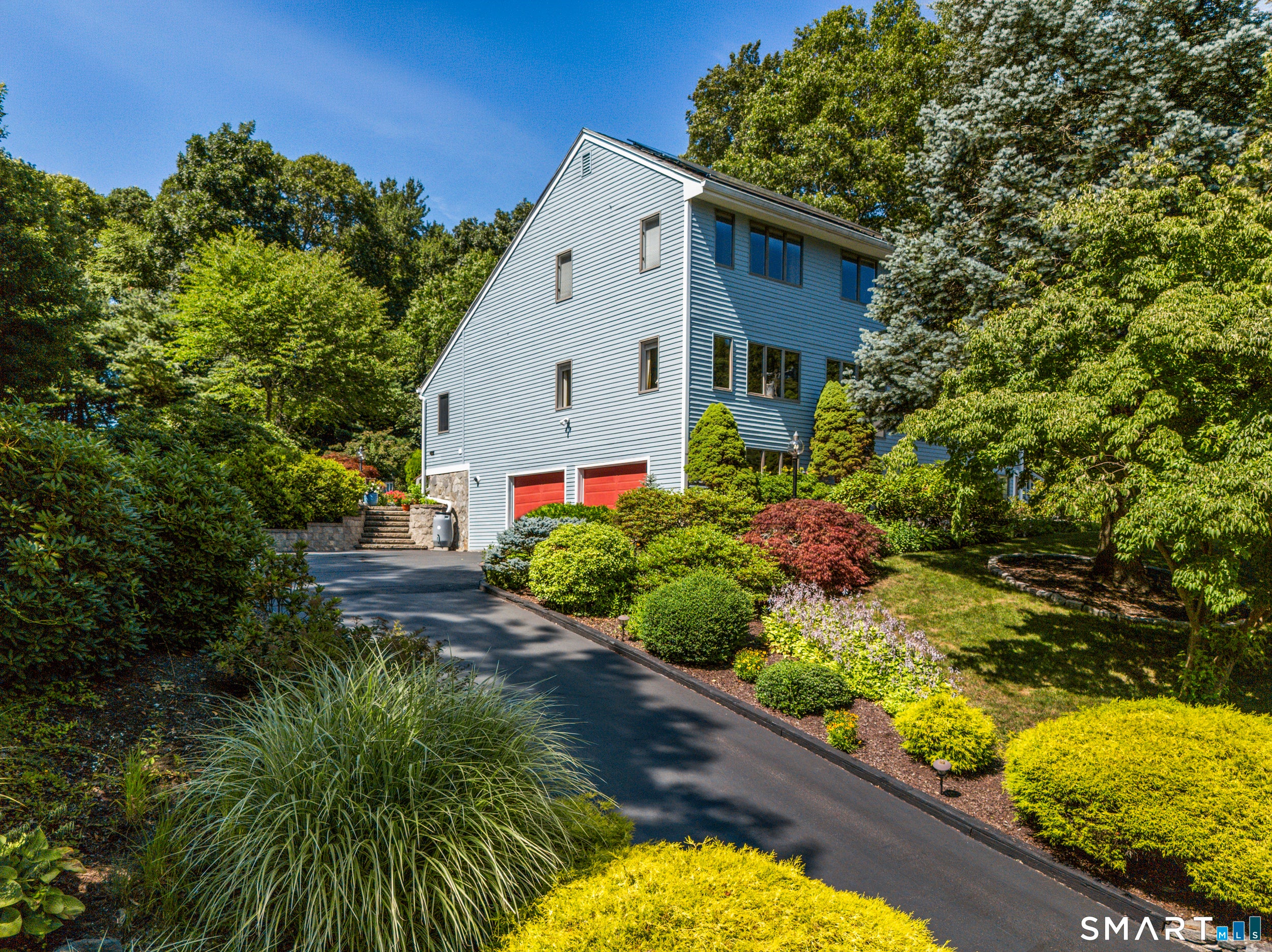 15 Rose Ridge Court