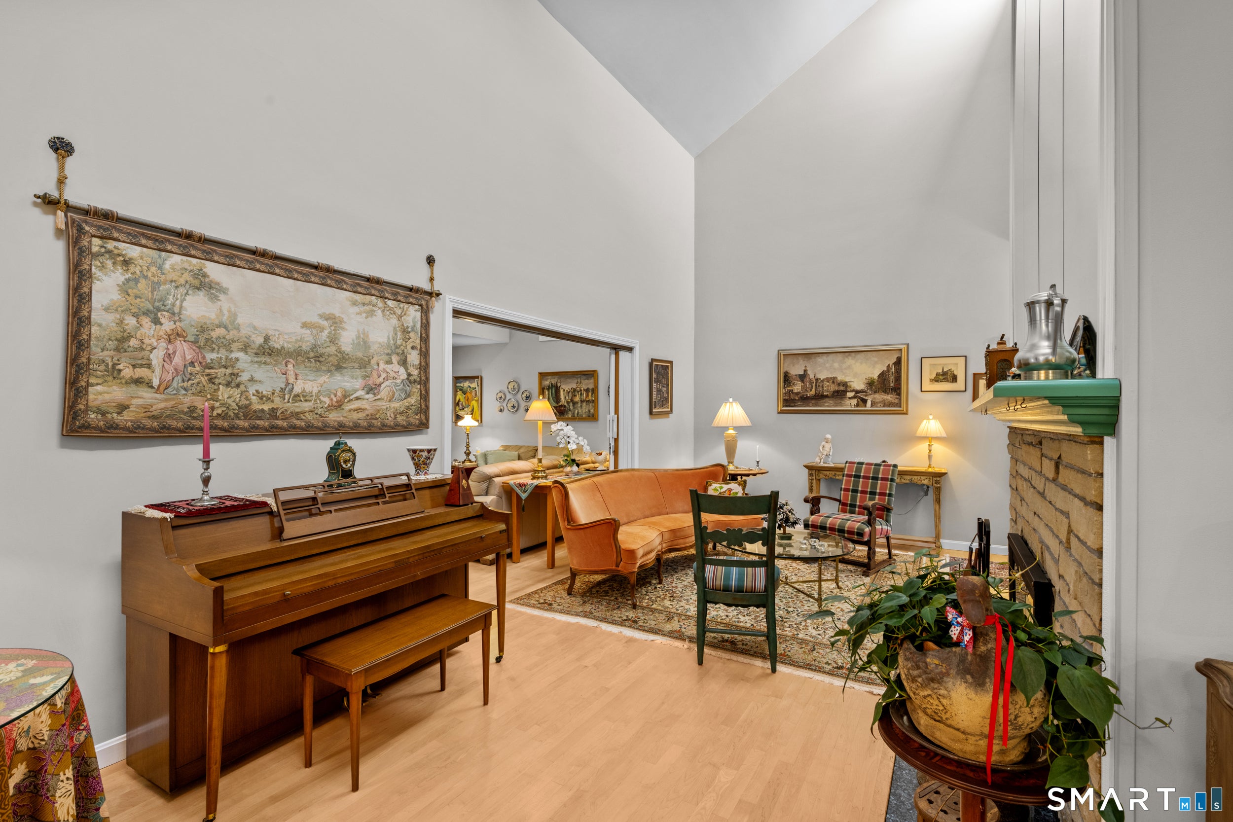 15 Rose Ridge Court
