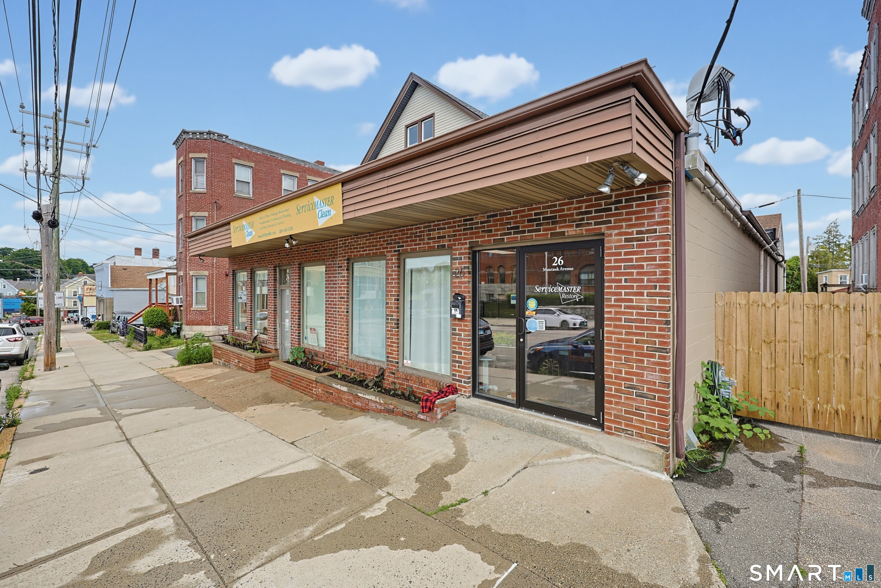 24 Montauk Avenue