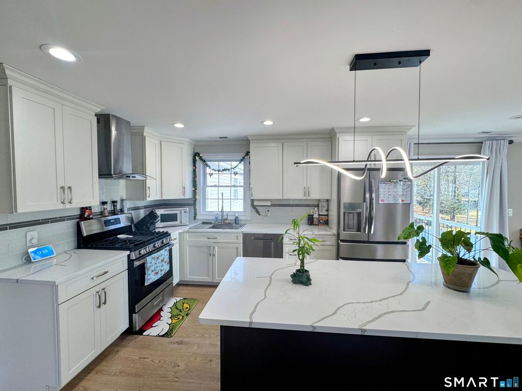 Photo of 3 Vine Street, Naugatuck, CT 06770 (MLS # 24143841)