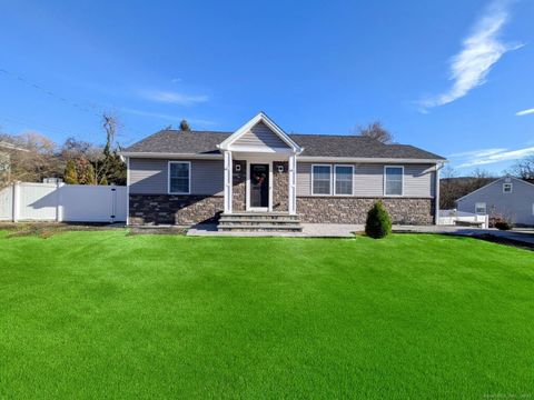 Photo of 3 Vine Street, Naugatuck, CT 06770 (MLS # 24143841)