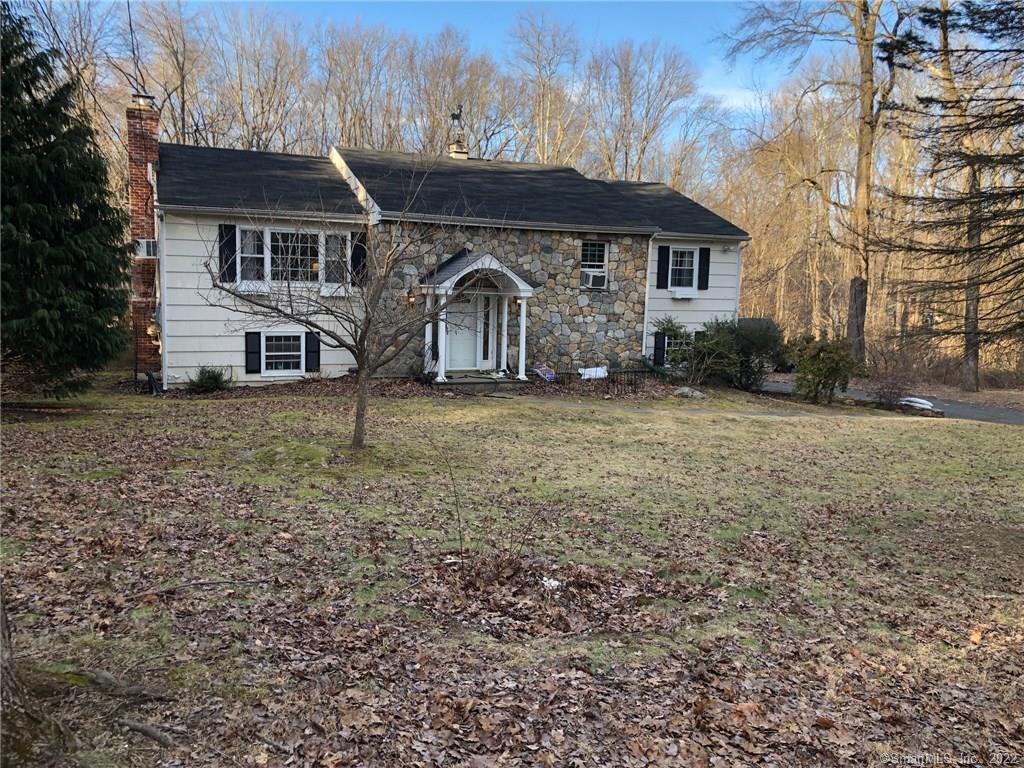 Photo 1 of 43 Blue Spruce Circle, Weston, Connecticut, $350,000, Web #: 170153220