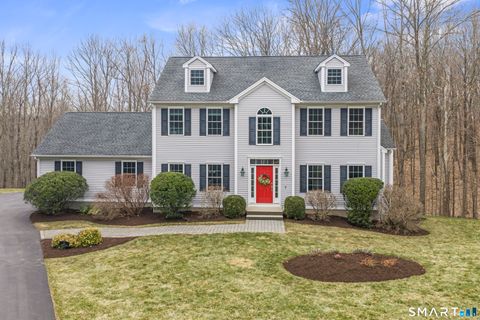 Homes For Sale - 24 Andrew Place<br/> Southbury, CT 06488