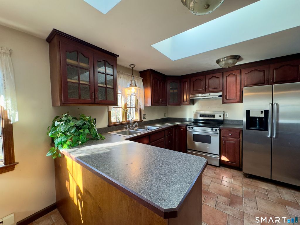 Photo of 7 Blue Meadow Road, Bristol, CT 06010 (MLS # 24143727)