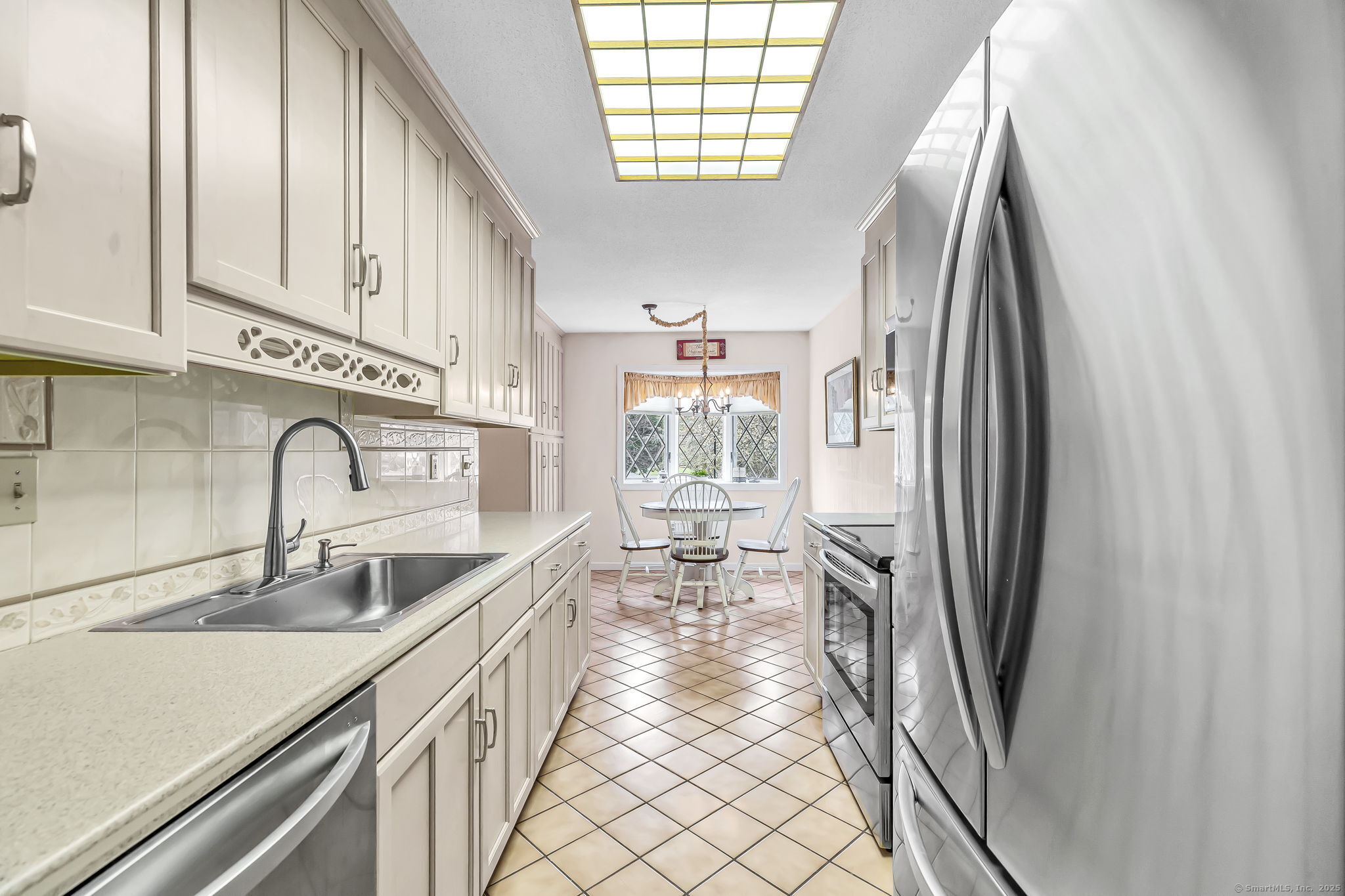 213 Meadows, Enfield, Connecticut image 6