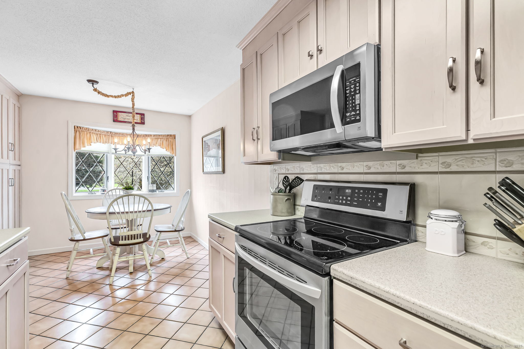 213 Meadows, Enfield, Connecticut image 5