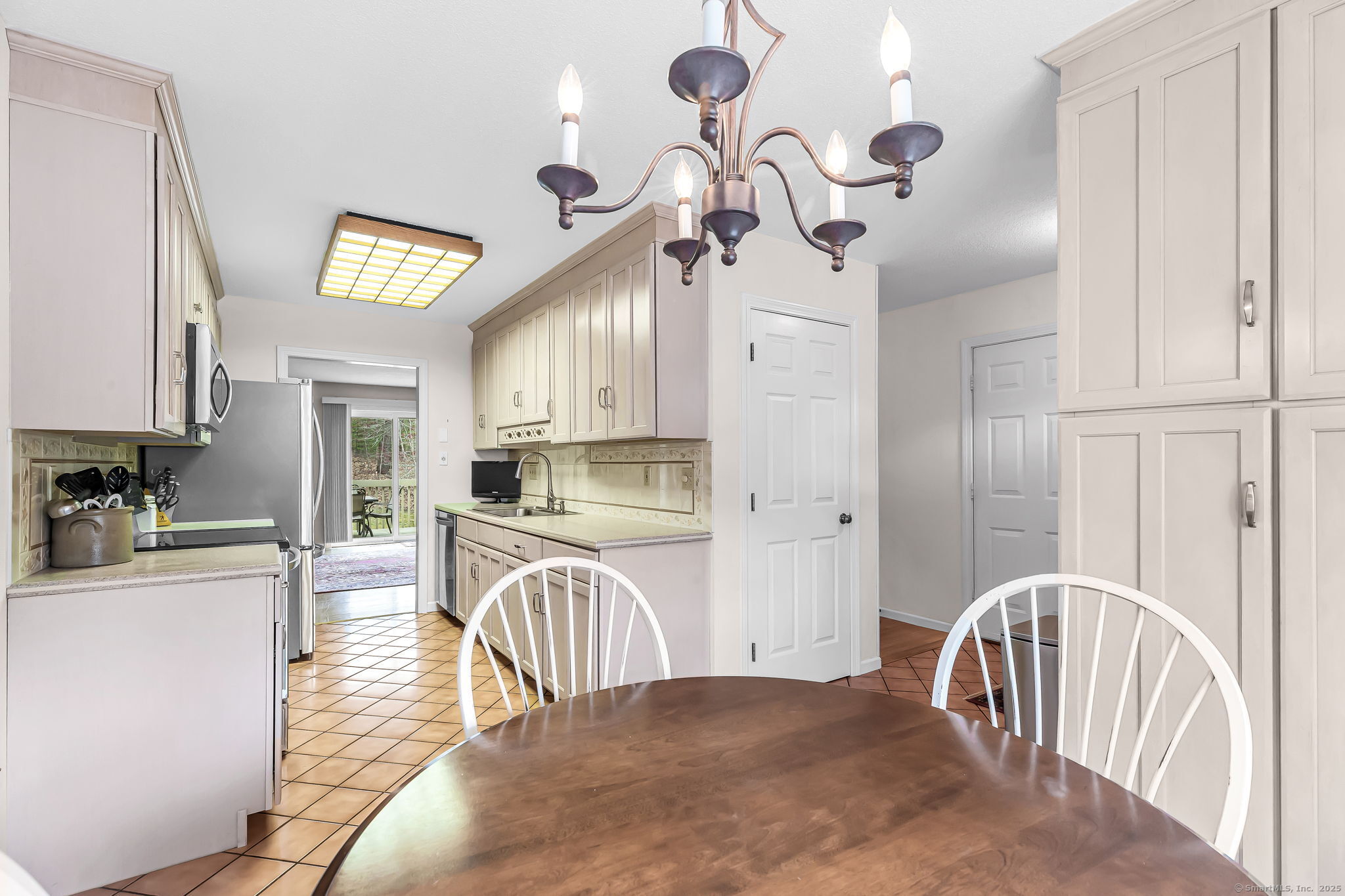 213 Meadows, Enfield, Connecticut image 7