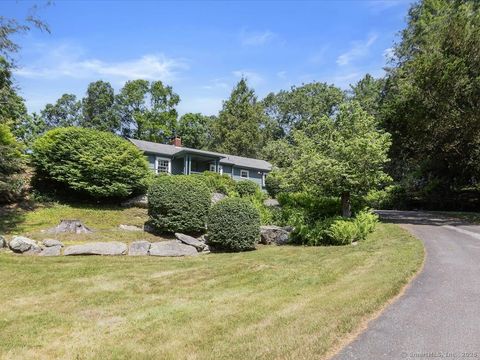 23 Pine Woods Road North Stonington CT 06359