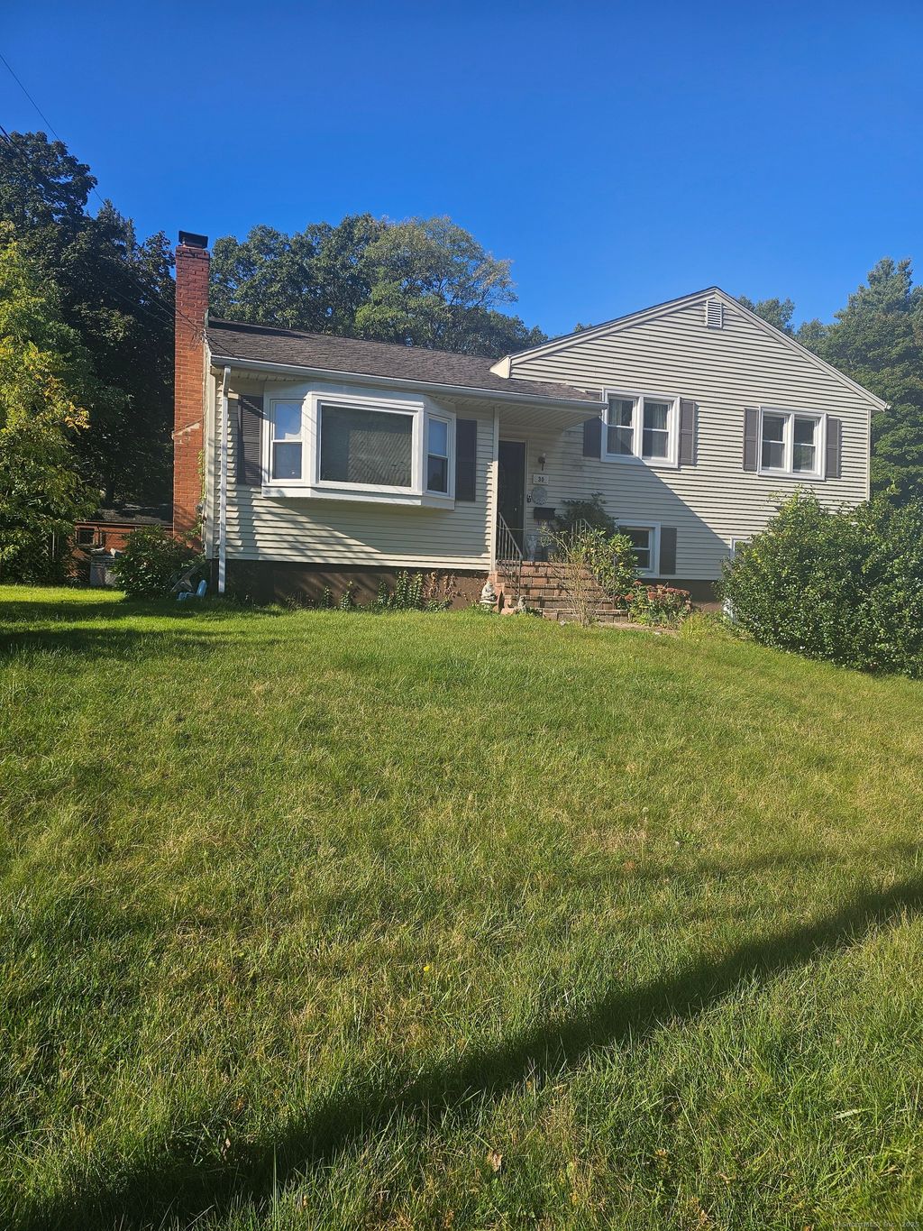 Photo of 30 Duval Street, Manchester, CT 06042 (MLS # 24133047)
