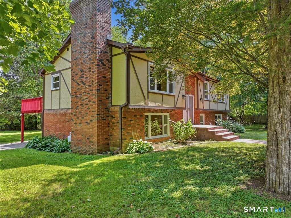 7 Ivy Court