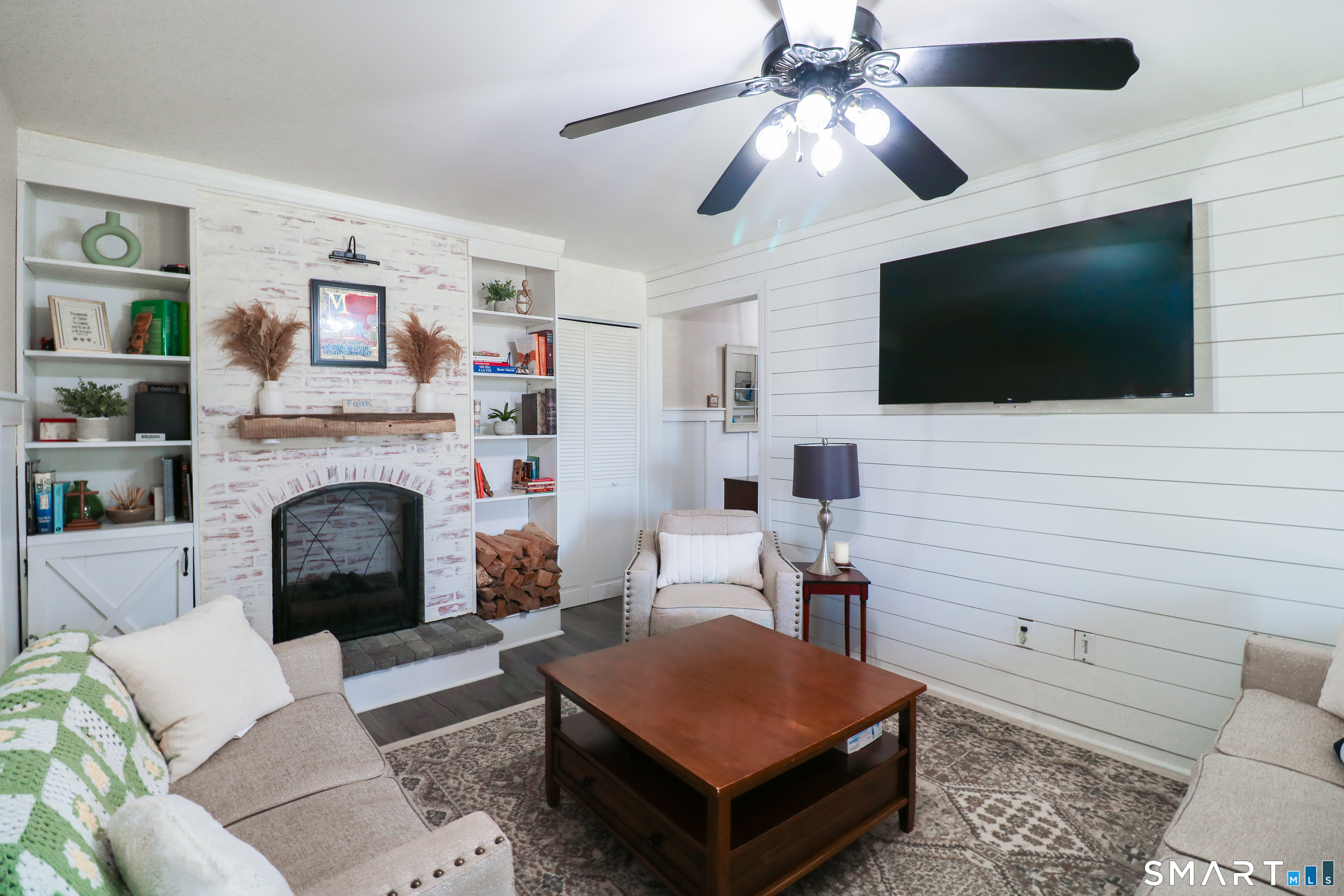 10 Woodsedge Drive 1A