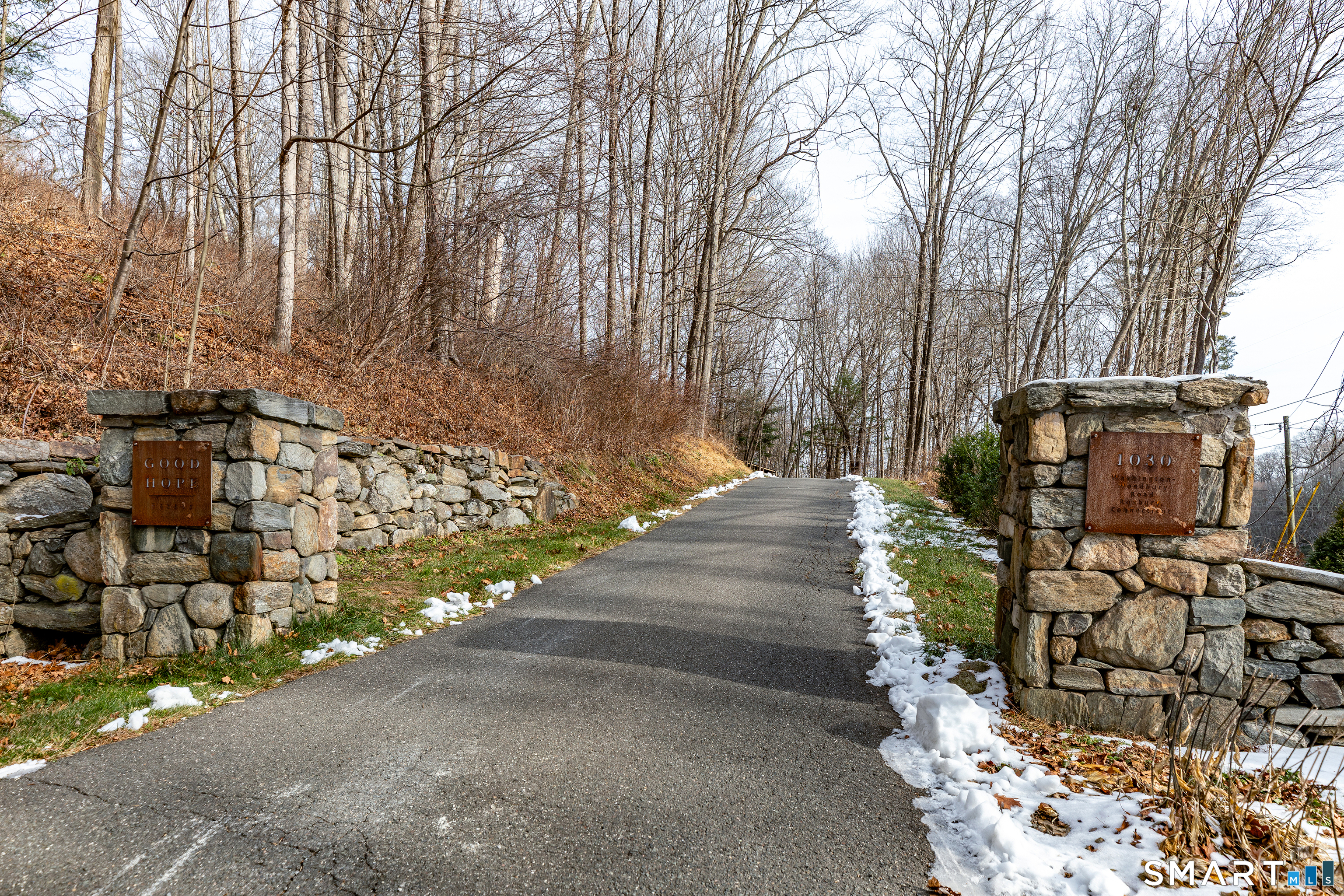 1030 Washington Woodbury Road