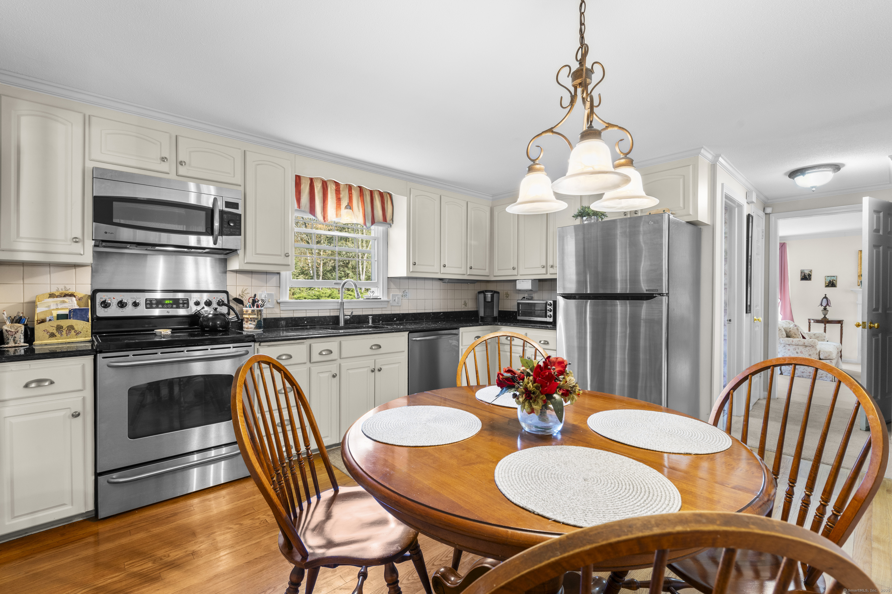 286 Old Farms Road, Simsbury, Connecticut image 10
