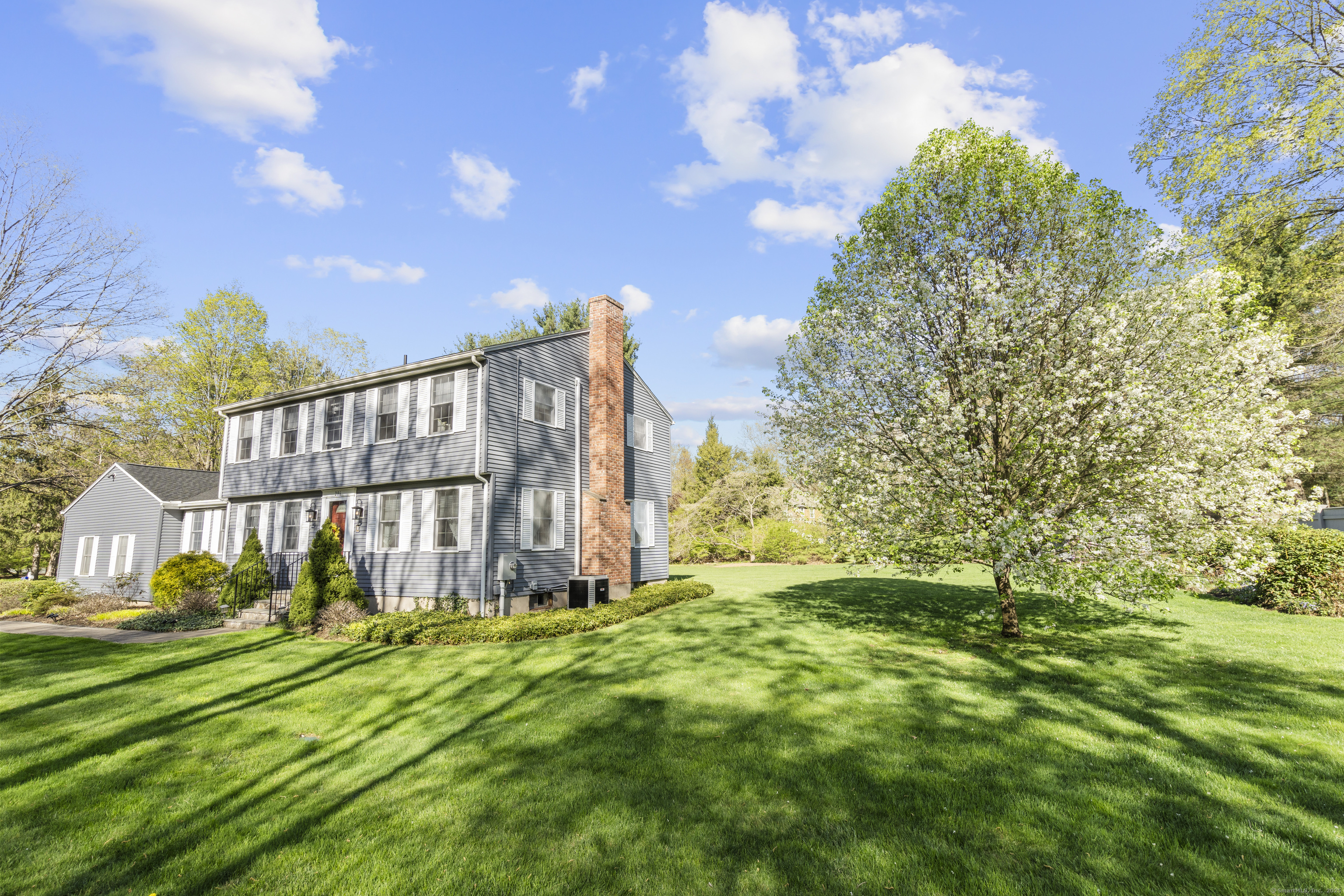 286 Old Farms Road, Simsbury, Connecticut image 3