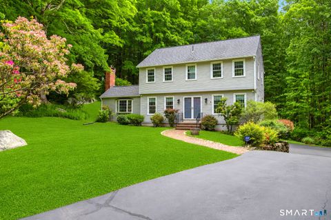 29 Hungry Hill Circle Guilford CT 06437