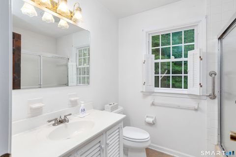 Tiny photo for 29 Hungry Hill Circle, Guilford, CT 06437 (MLS # 24173324)