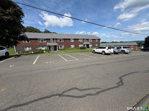 Condo For Rent - 245 Cherry Avenue #D12<br/> Litchfield County, Watertown, CT 06795