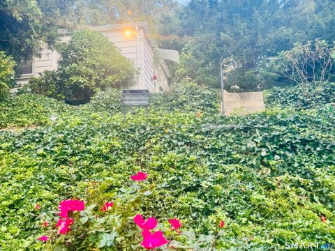 Tiny photo for 253 Kneeland Road, New Haven, CT 06512 (MLS # 24157646)