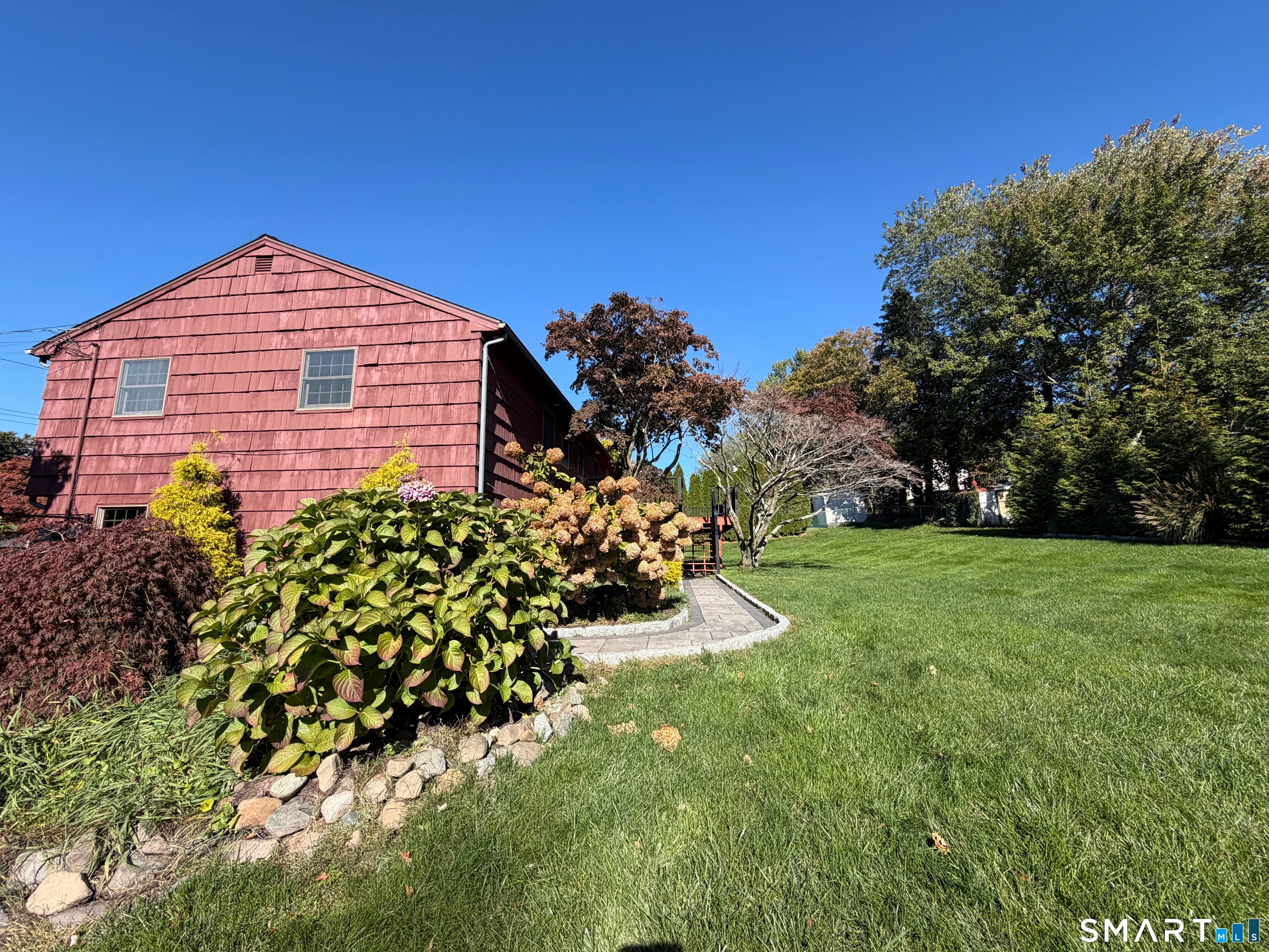 200 Country Hill Drive