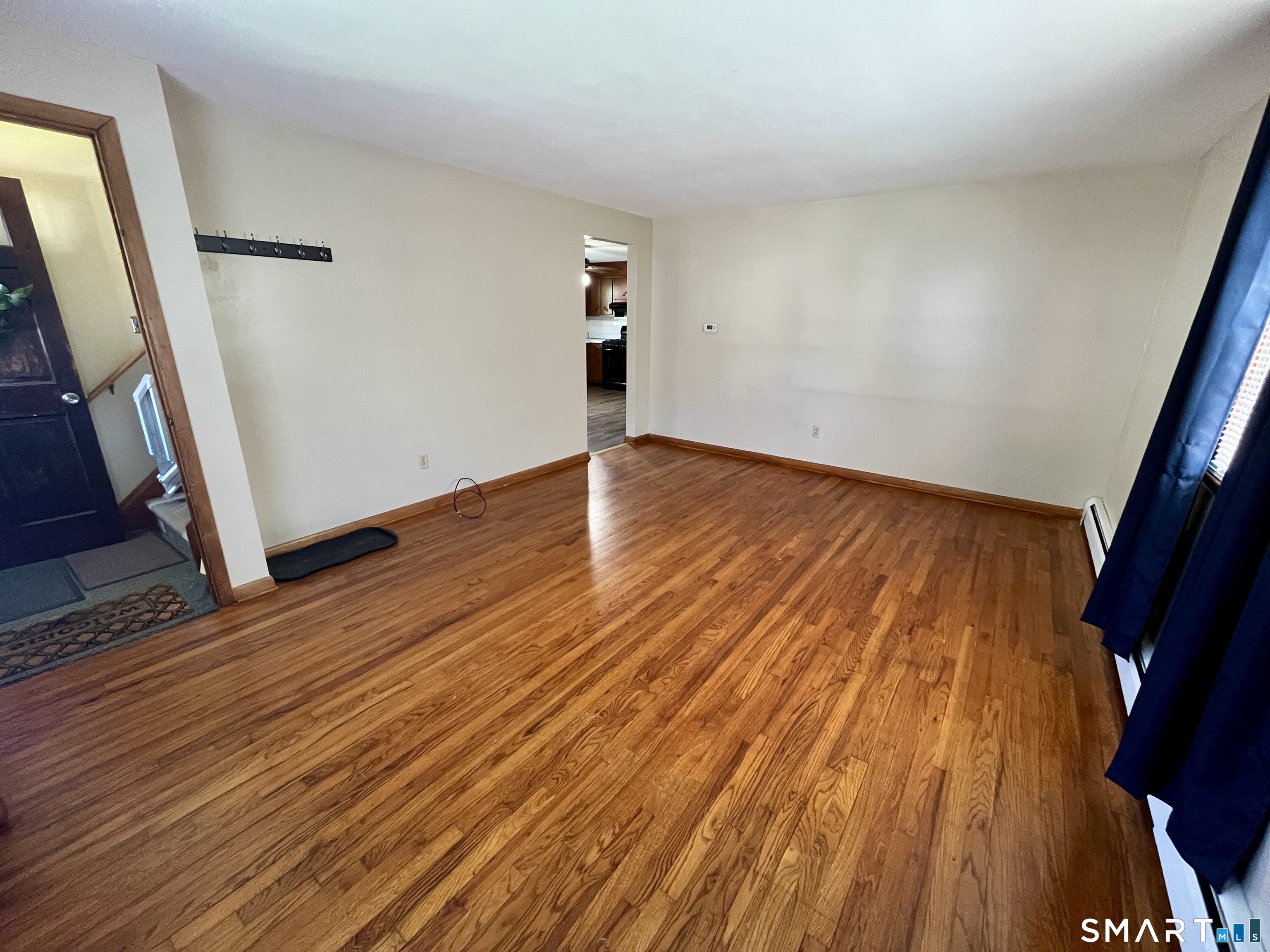 35 Warsaw Street First floor