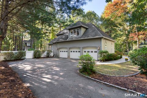 Tiny photo for 13 Chatsworth Place, Farmington, CT 06032 (MLS # 24155908)